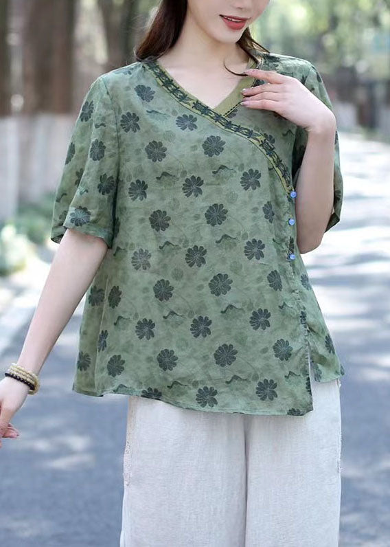 Effortlessly Elegant Shirt with a Timeless Design