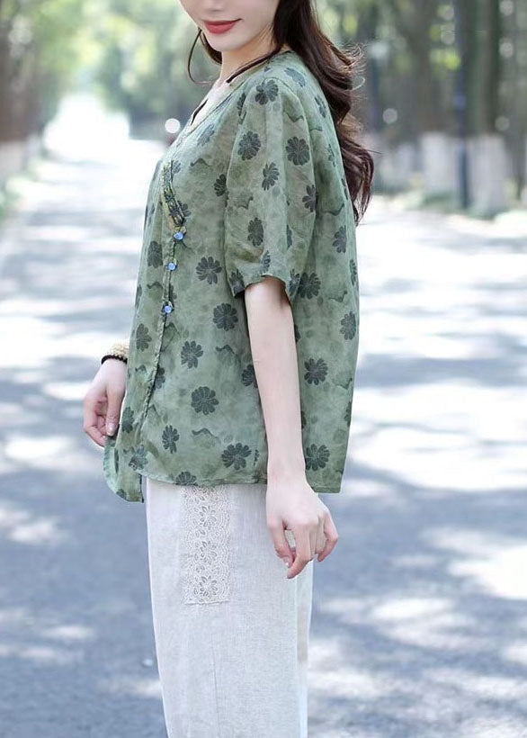 Effortlessly Elegant Shirt with a Timeless Design