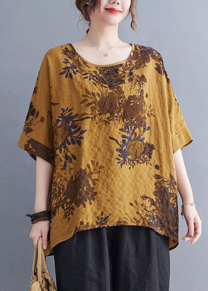 Well Tailored Top with a Graceful Silhouette