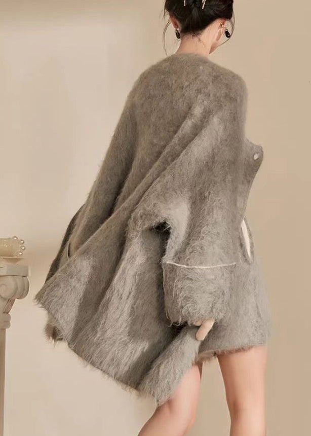 Sophisticated Coat with a Clean Classic Look