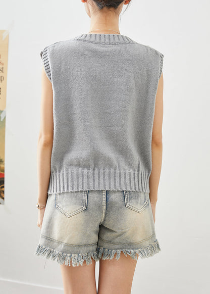 Well Tailored Garment with a Graceful Silhouette