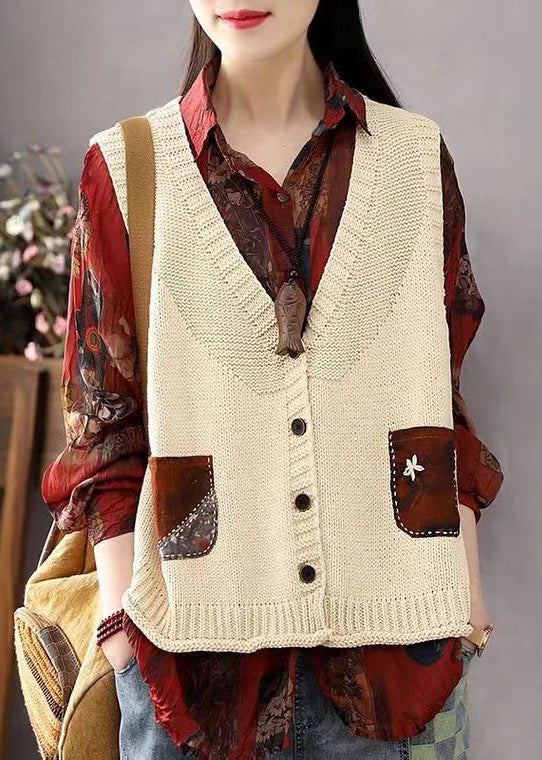 Beautifully Finished Coat in a Timeless Design