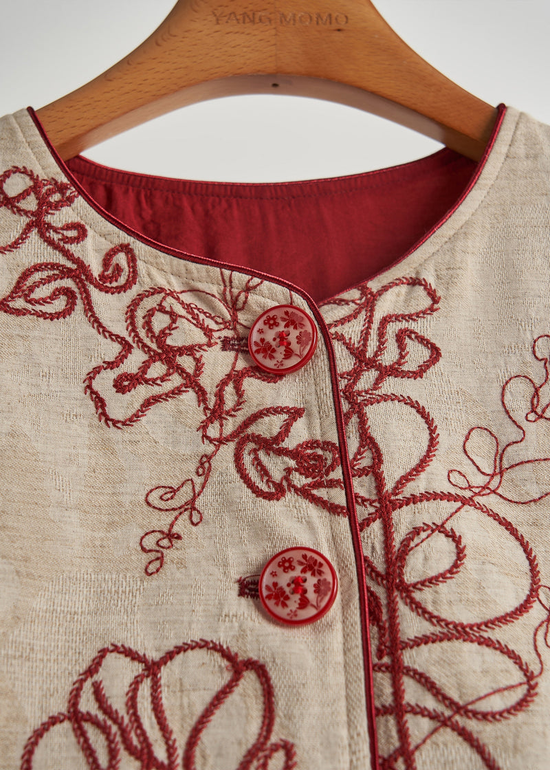 Effortlessly Elegant Coat with a Timeless Design