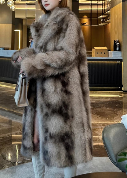 Sophisticated Coat with a Clean Classic Look