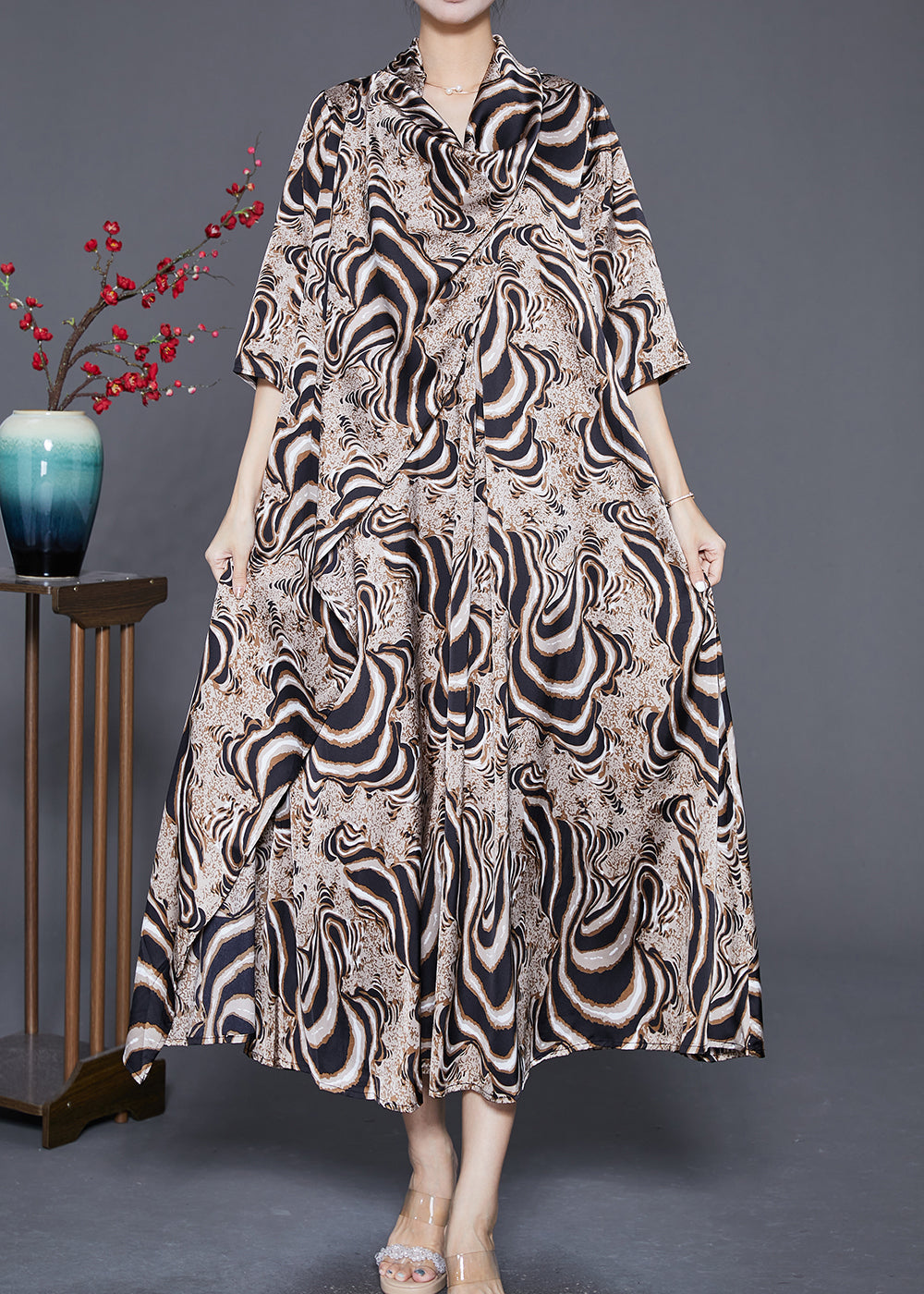 Sophisticated Dress with a Clean Classic Look