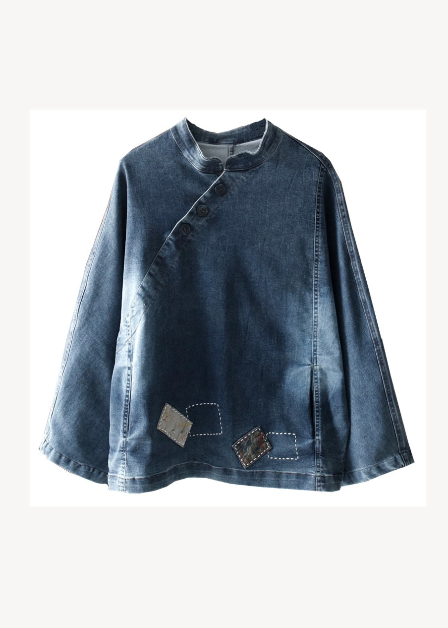 Effortlessly Elegant Top with a Timeless Design