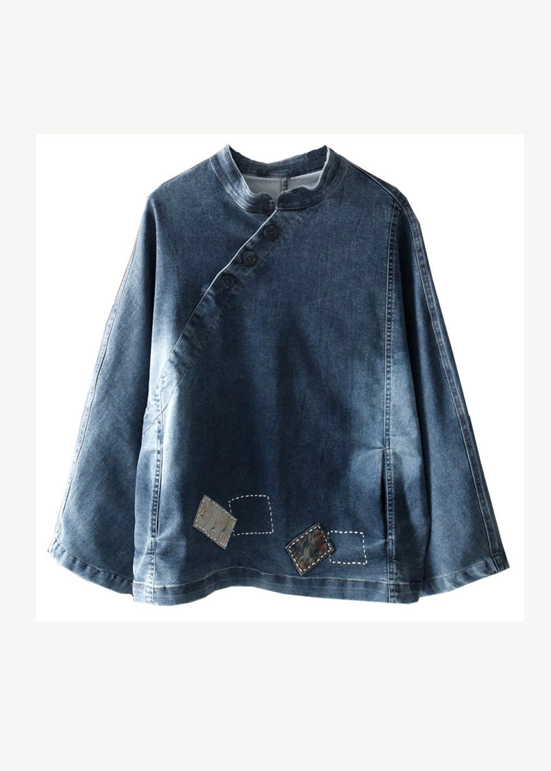 Effortlessly Elegant Top with a Timeless Design