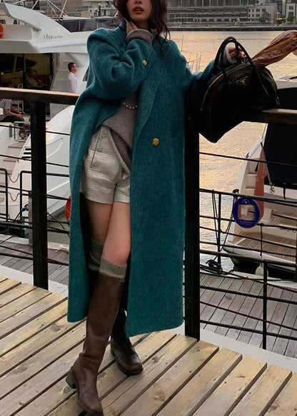 Classic Vintage & Enduringly Stylish Coat