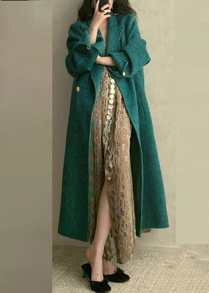 Classic Vintage & Enduringly Stylish Coat
