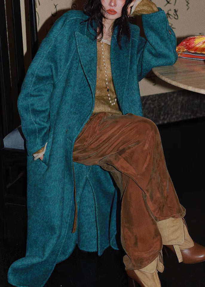 Classic Vintage & Enduringly Stylish Coat