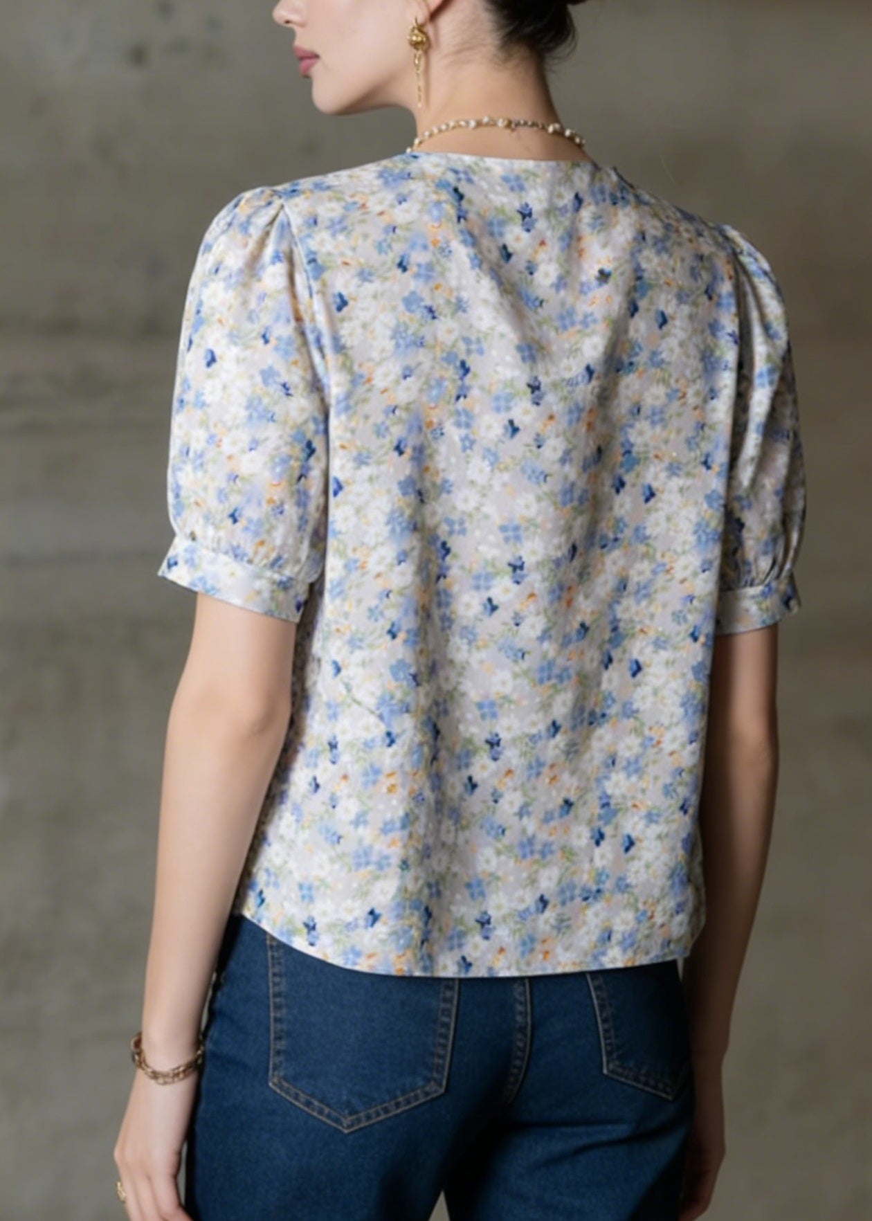 Classic Vintage & Enduringly Stylish Top