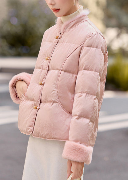 Beautifully Finished Coat in a Timeless Design