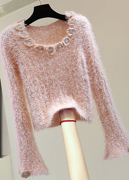 Classic Vintage Sweater with a Flattering Fit