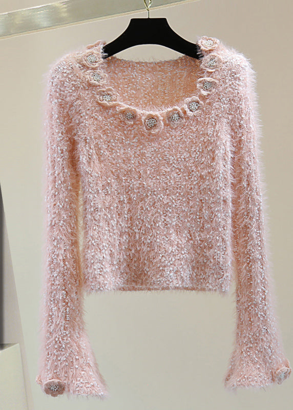 Classic Vintage Sweater with a Flattering Fit