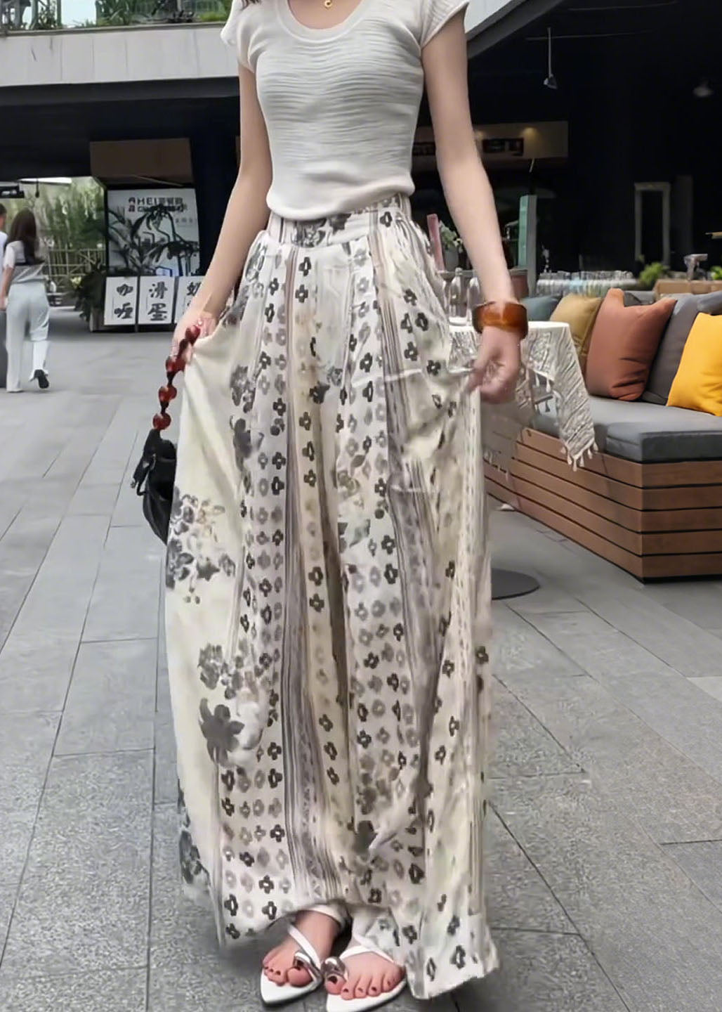 Classic Vintage Pants with a Flattering Fit
