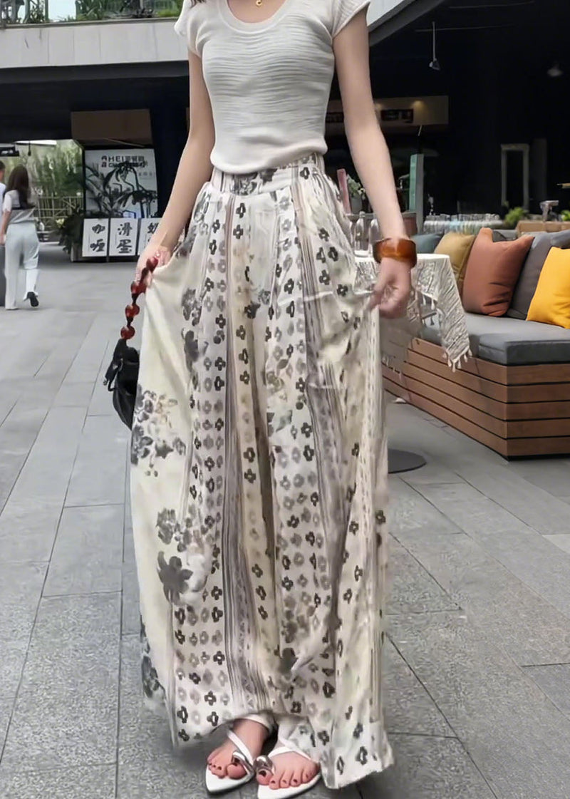 Classic Vintage Pants with a Flattering Fit