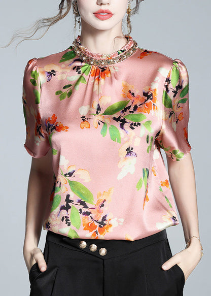Effortlessly Elegant Top with a Timeless Design