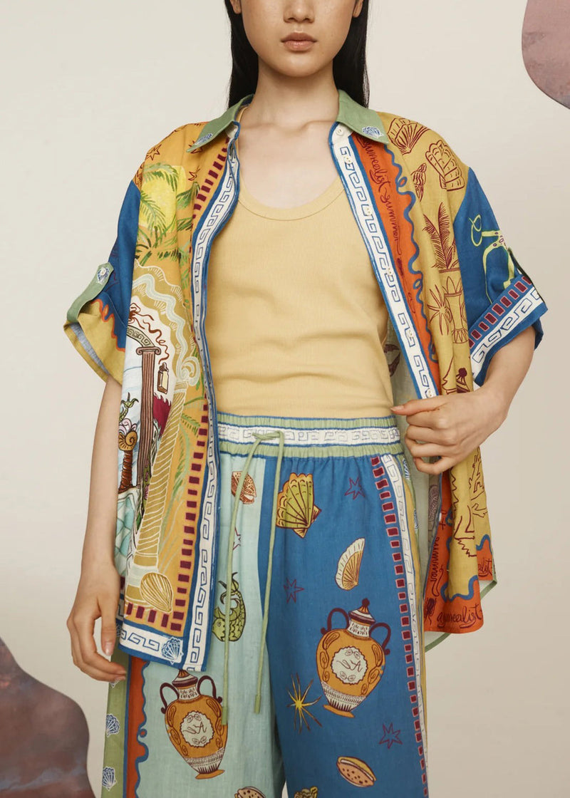 Classic Vintage Shirt with a Flattering Fit
