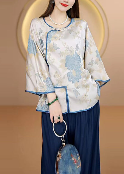 Gracefully Styled Top for Any Occasion