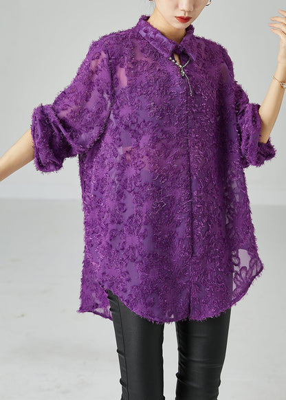 Classic Vintage Blouse with a Flattering Fit