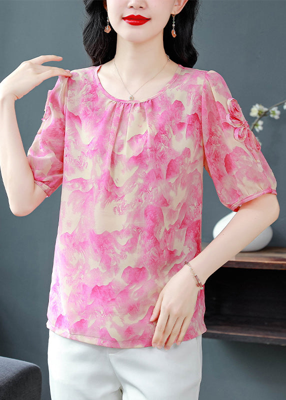 Classic Vintage Blouse with a Flattering Fit