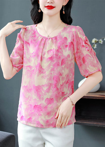 Classic Vintage Blouse with a Flattering Fit