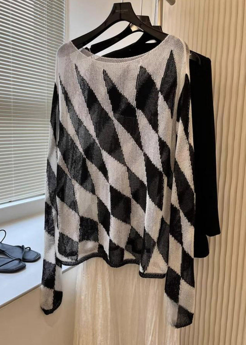 Well Tailored Top with a Graceful Silhouette