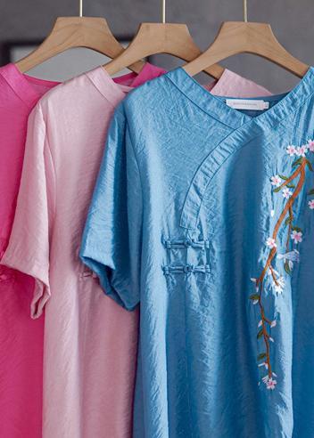 Classic Vintage & Enduringly Stylish Blouse