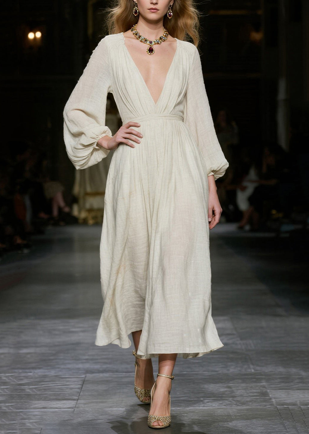 Gracefully Styled Dress for Any Occasion