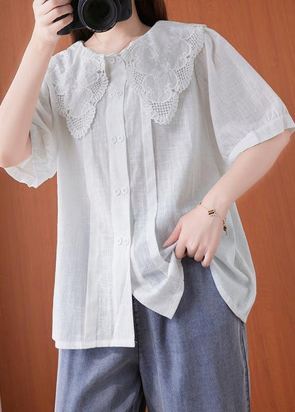 Well Tailored Top with a Graceful Silhouette