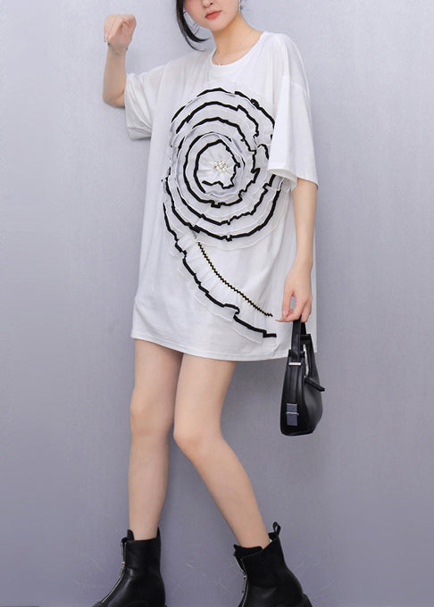 Gracefully Styled Garment for Any Occasion