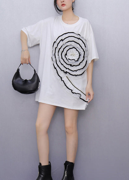 Gracefully Styled Garment for Any Occasion