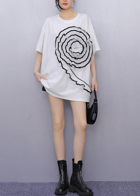 Gracefully Styled Garment for Any Occasion