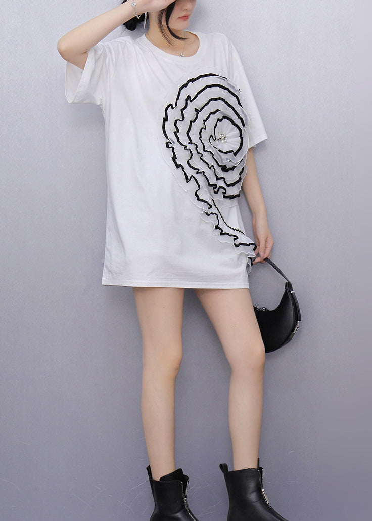 Gracefully Styled Garment for Any Occasion