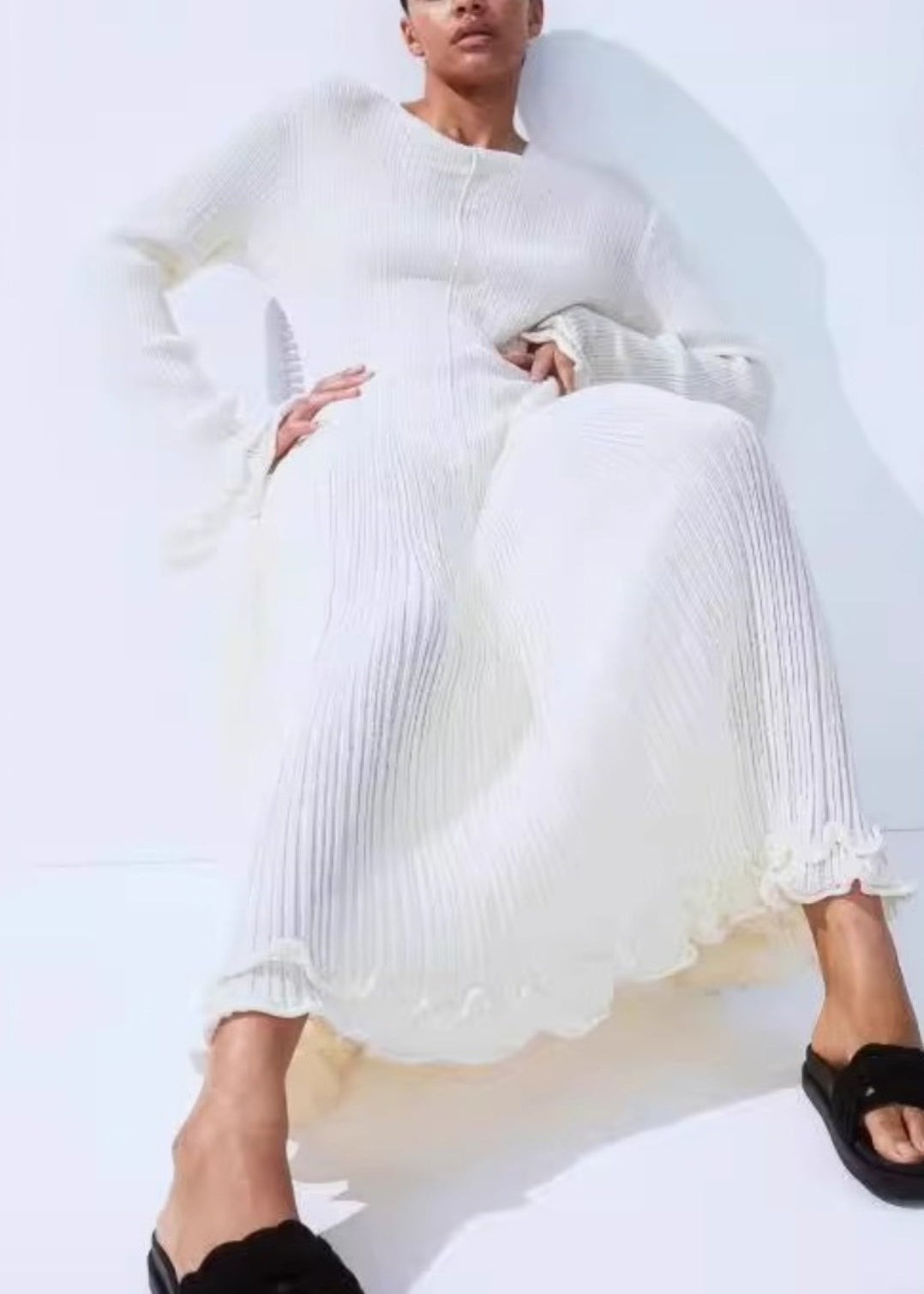 Classic Vintage Dress with a Flattering Fit