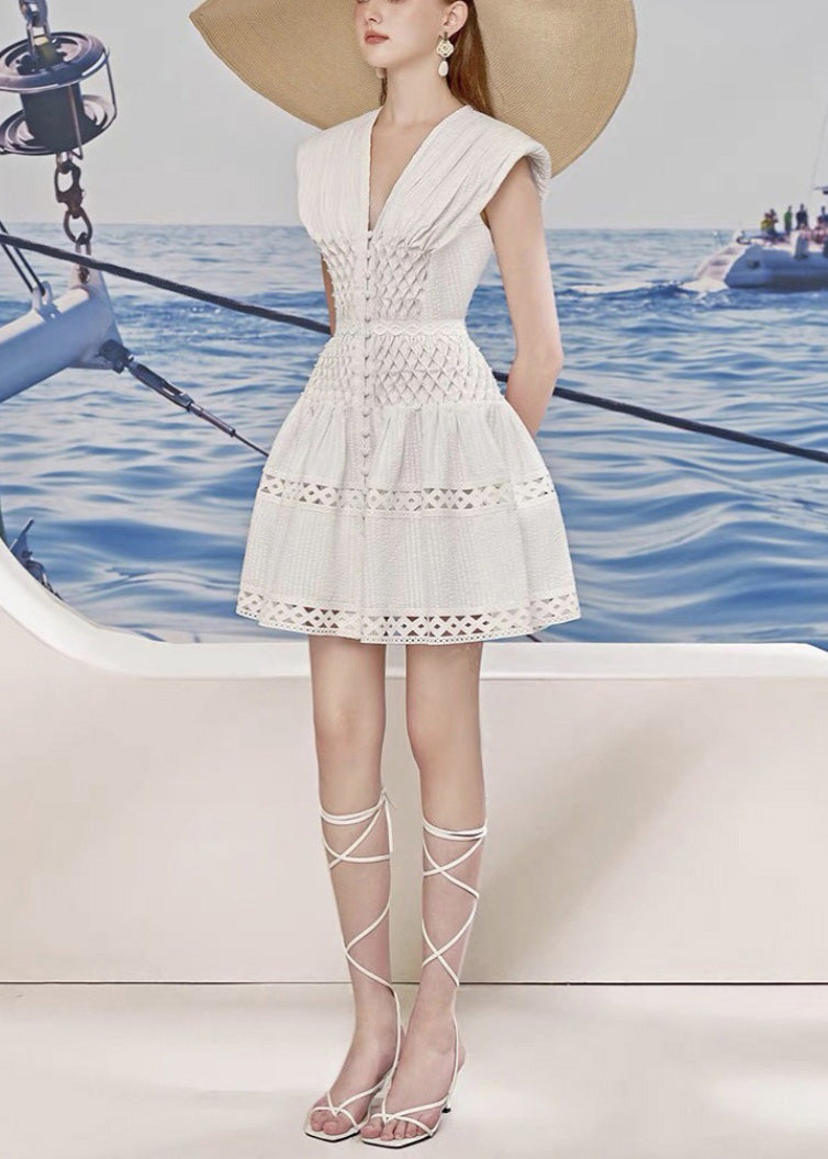 Beautifully Crafted Dress in a Classic Style