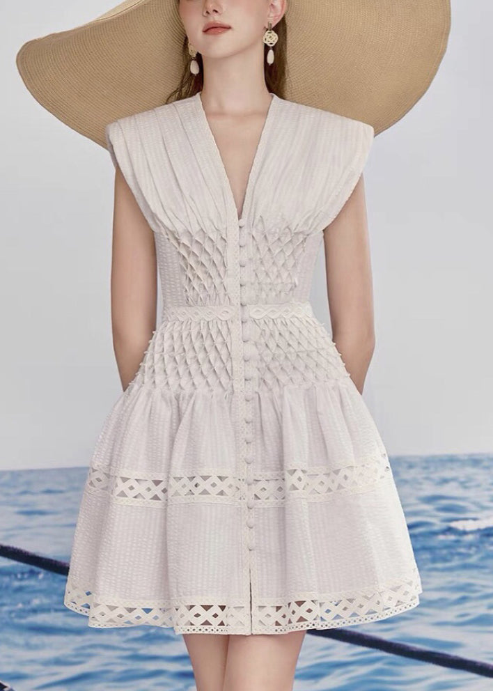 Beautifully Crafted Dress in a Classic Style