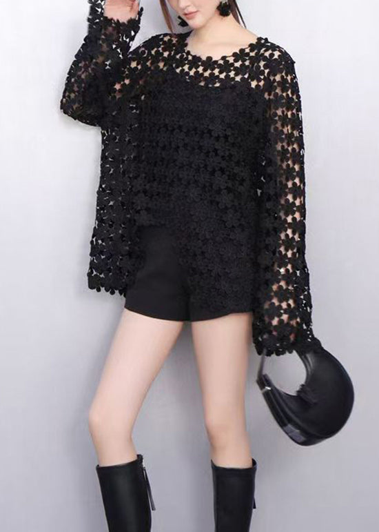 Effortlessly Elegant Top with a Timeless Design