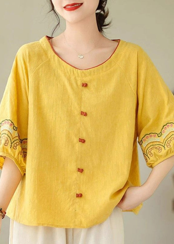 Well Tailored Shirt with a Graceful Silhouette