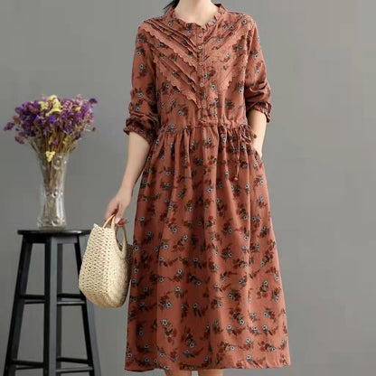 Gracefully Styled Dress for Any Occasion