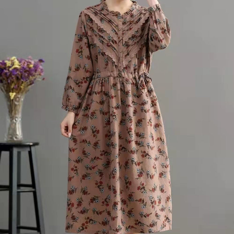 Gracefully Styled Dress for Any Occasion