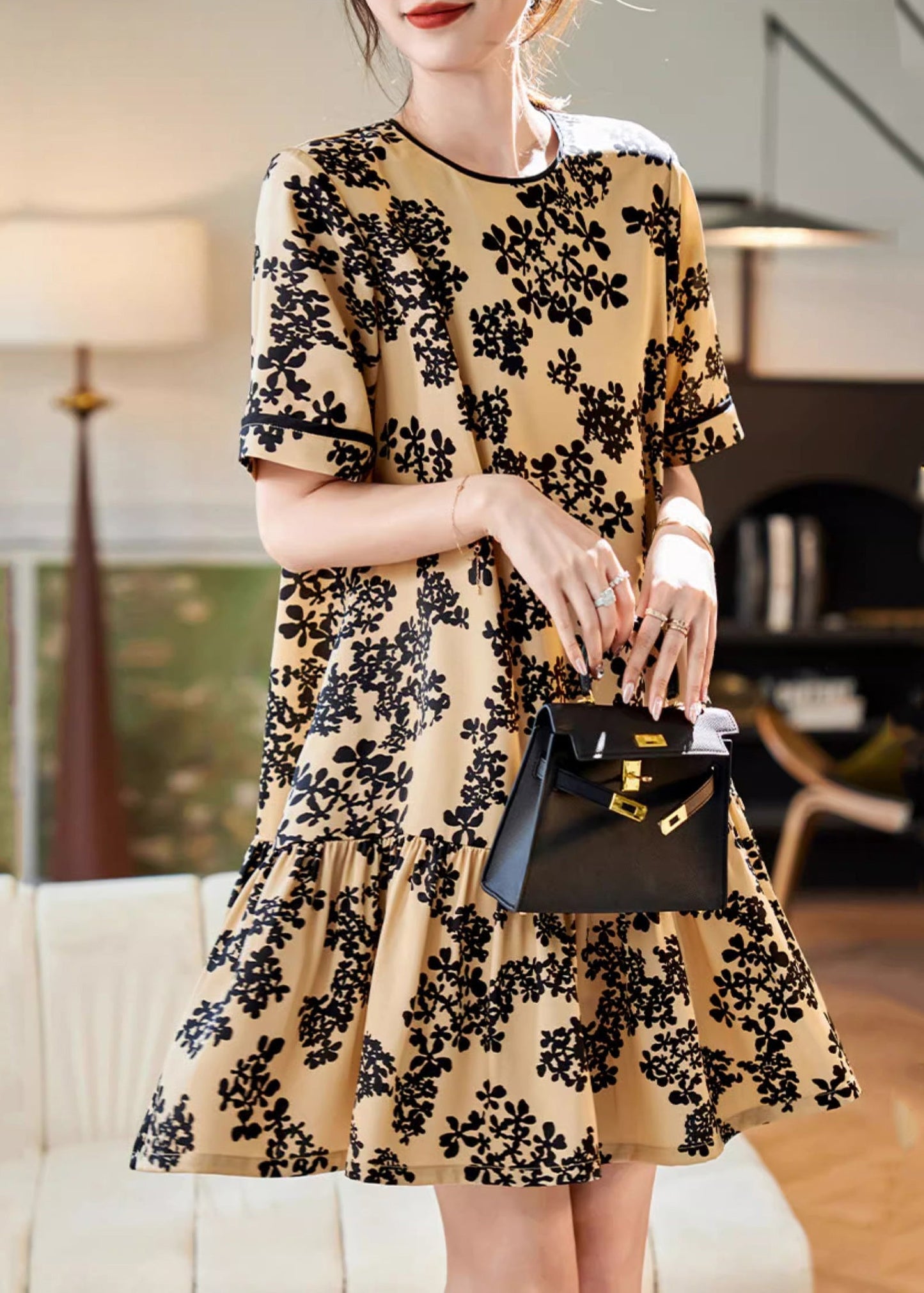 Beautifully Crafted Dress in a Classic Style