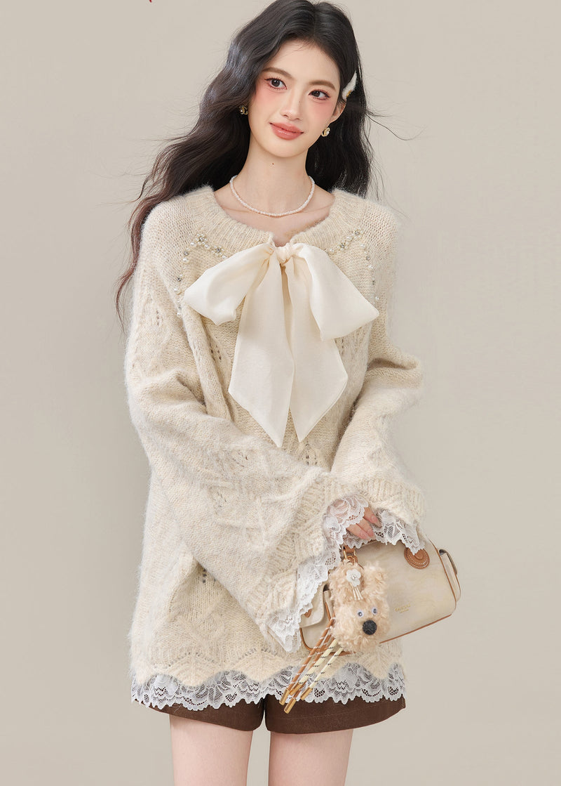 Well Tailored Top with a Graceful Silhouette