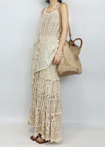 Effortlessly Elegant Garment with a Timeless Design
