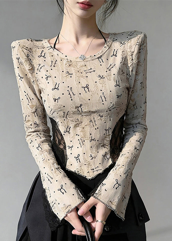 Beautifully Finished Blouse in a Timeless Design