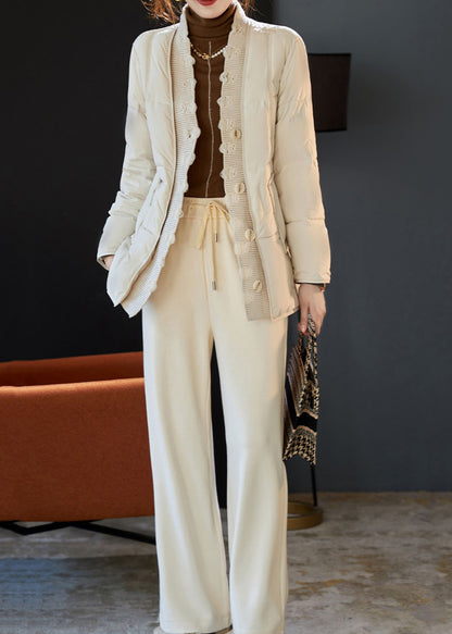 Effortlessly Elegant Jacket with a Timeless Design
