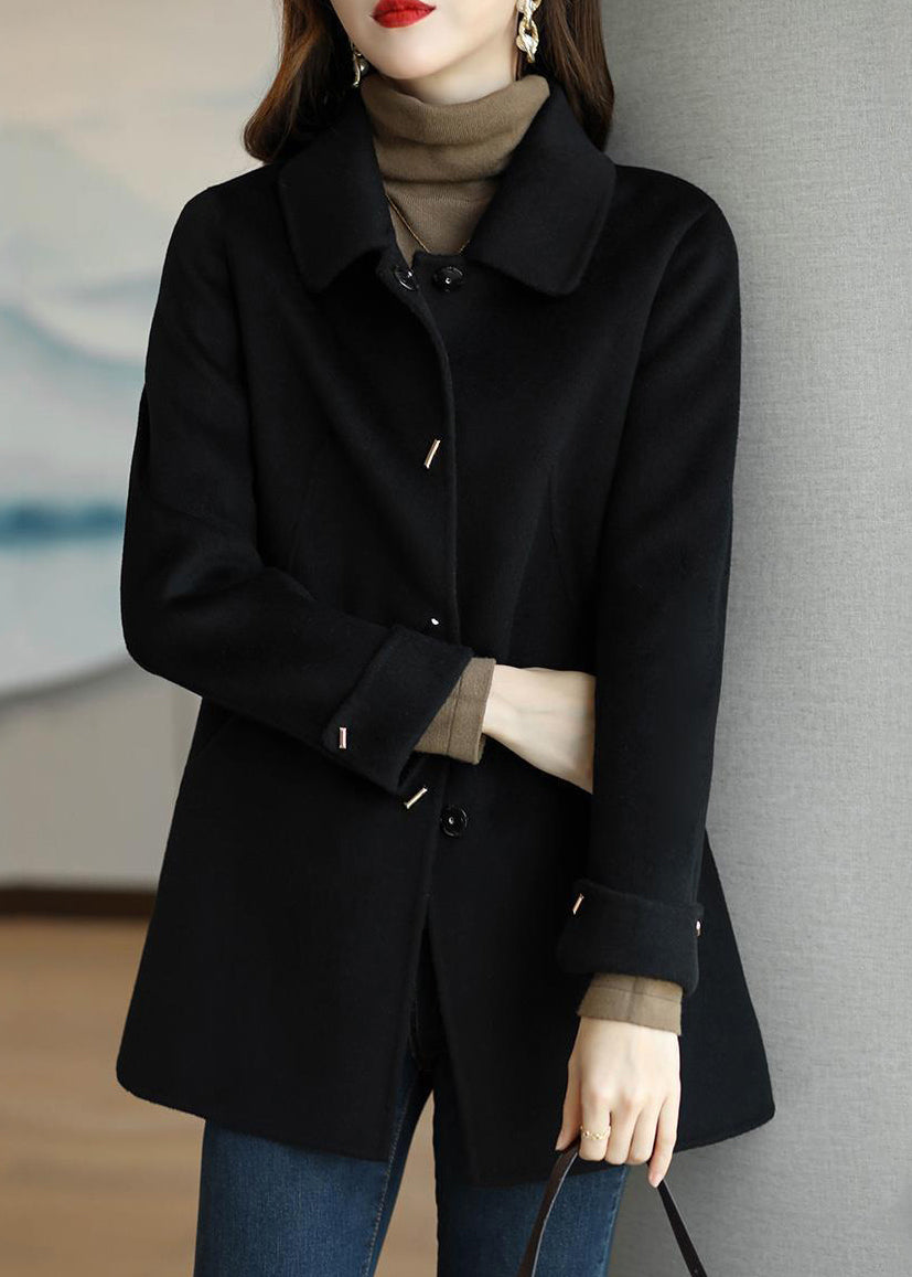 Beautifully Finished Coat in a Timeless Design
