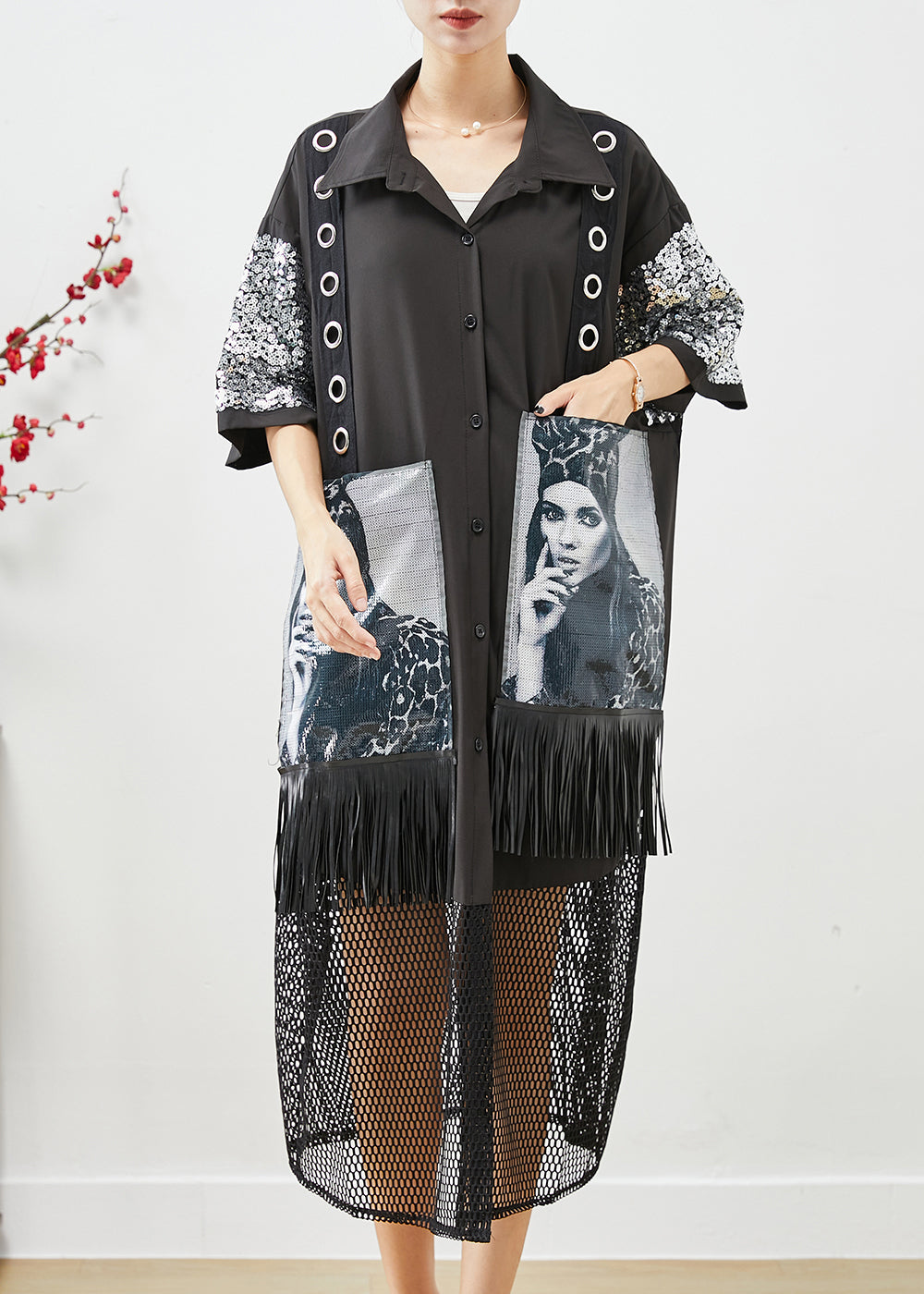 Beautifully Finished Dress in a Timeless Design