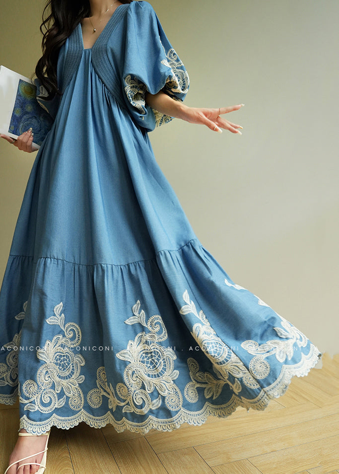 Classic Vintage & Enduringly Stylish Dress