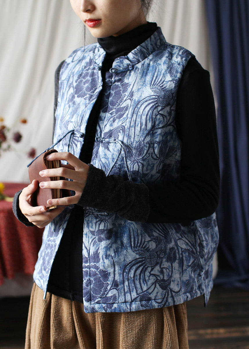 Effortlessly Elegant Top with a Timeless Design